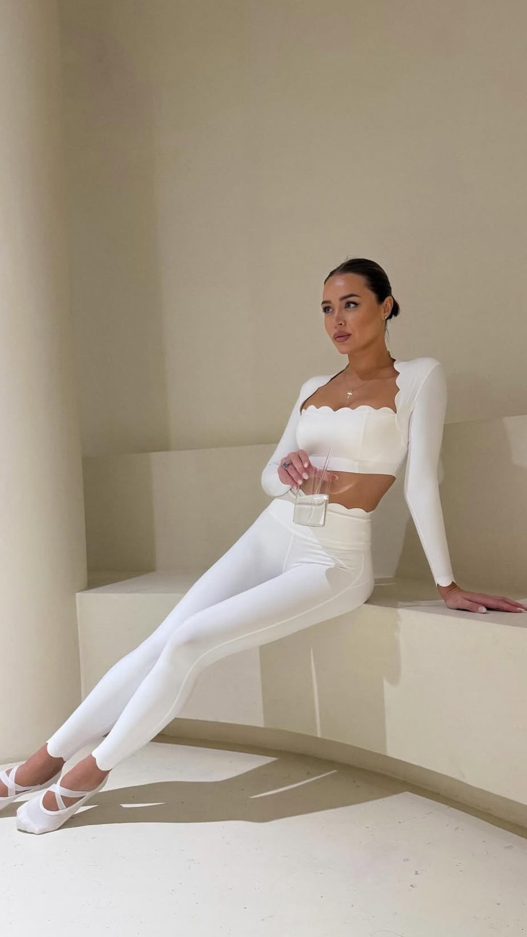 Top Pétala Manga Longa Branco