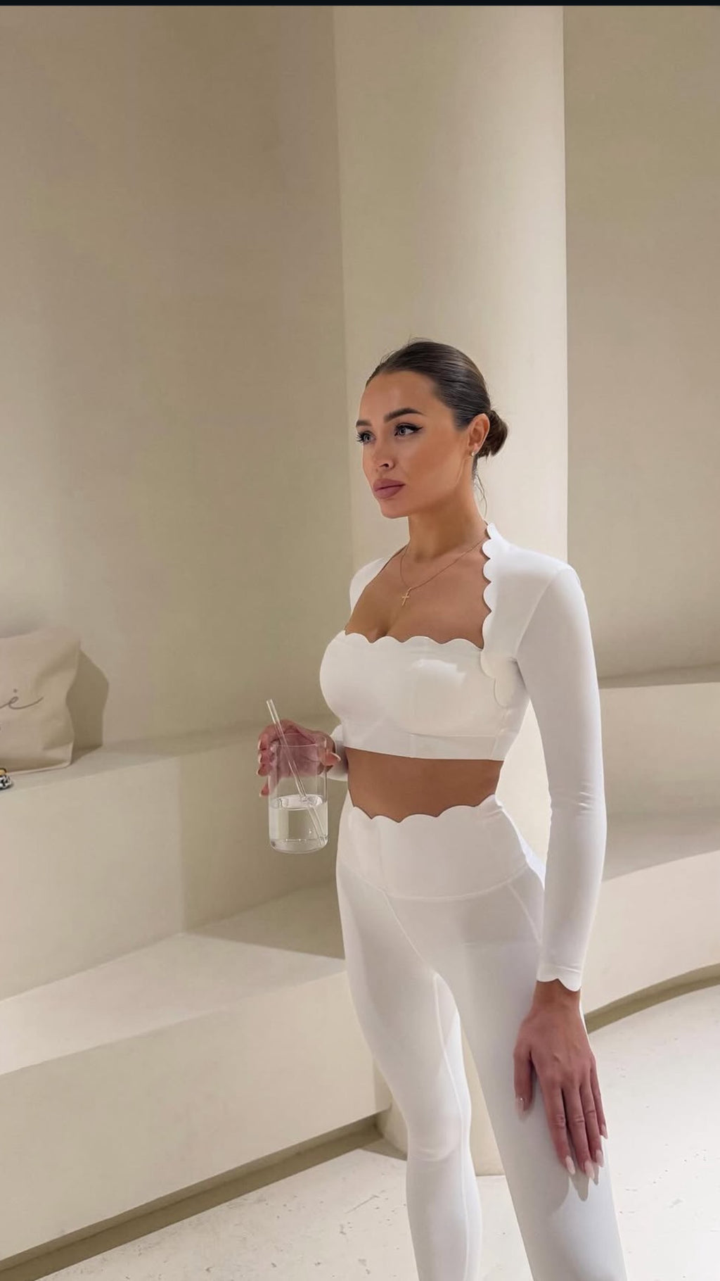 Top Pétala Manga Longa Branco