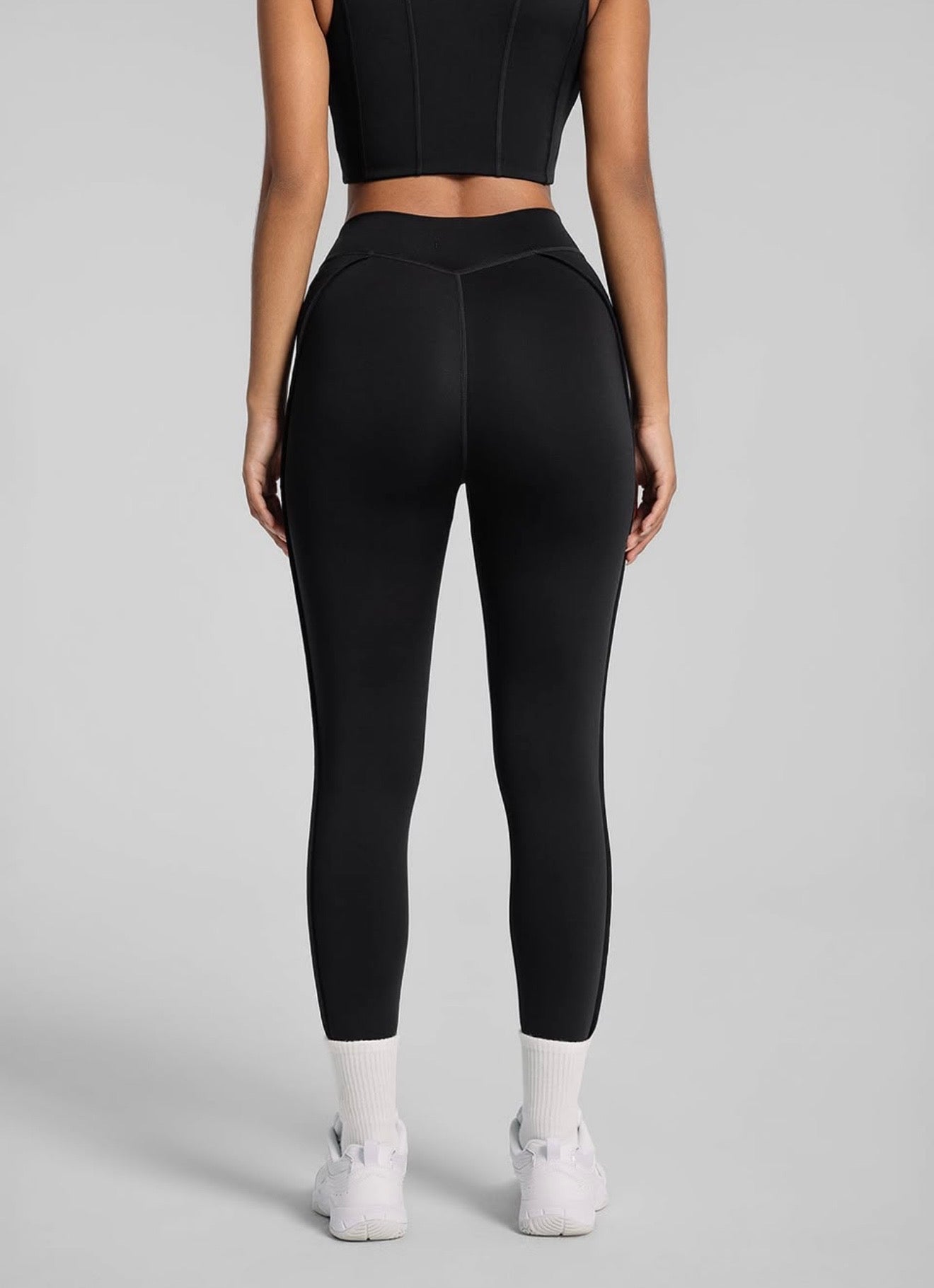 Calça Skinny Costuras Retro Preto