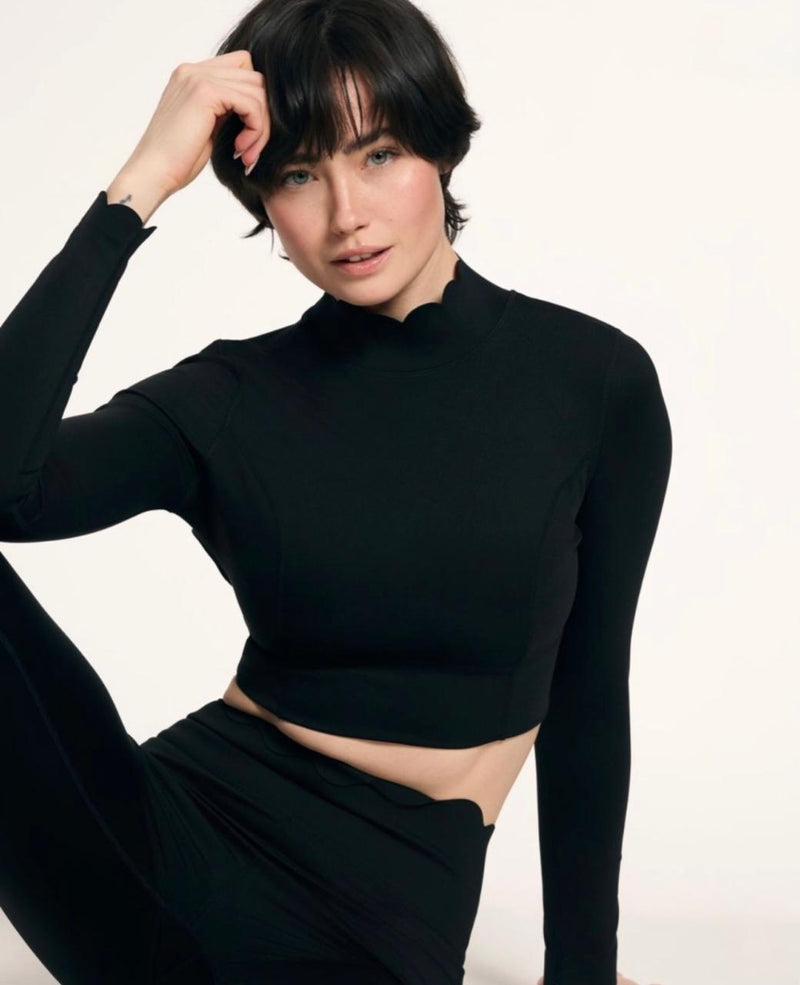 Top Pétala Gola Alta Preto